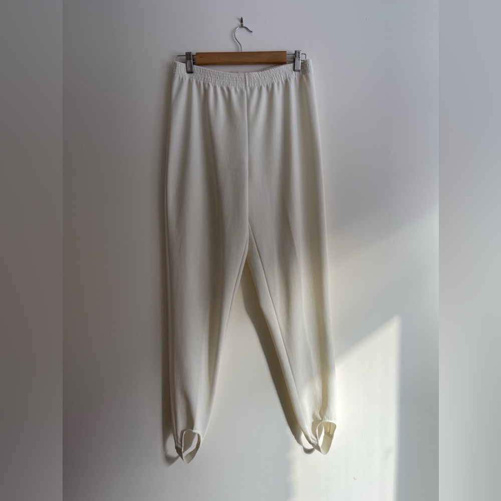 80s white stirrups